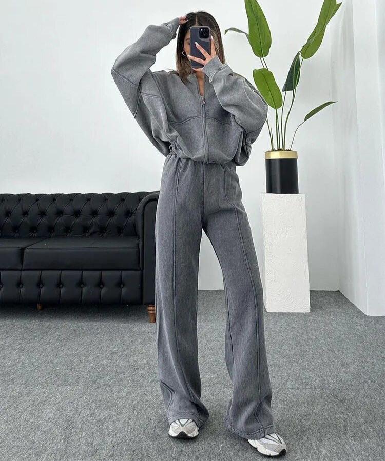 LONA- Comfy Tracksuit